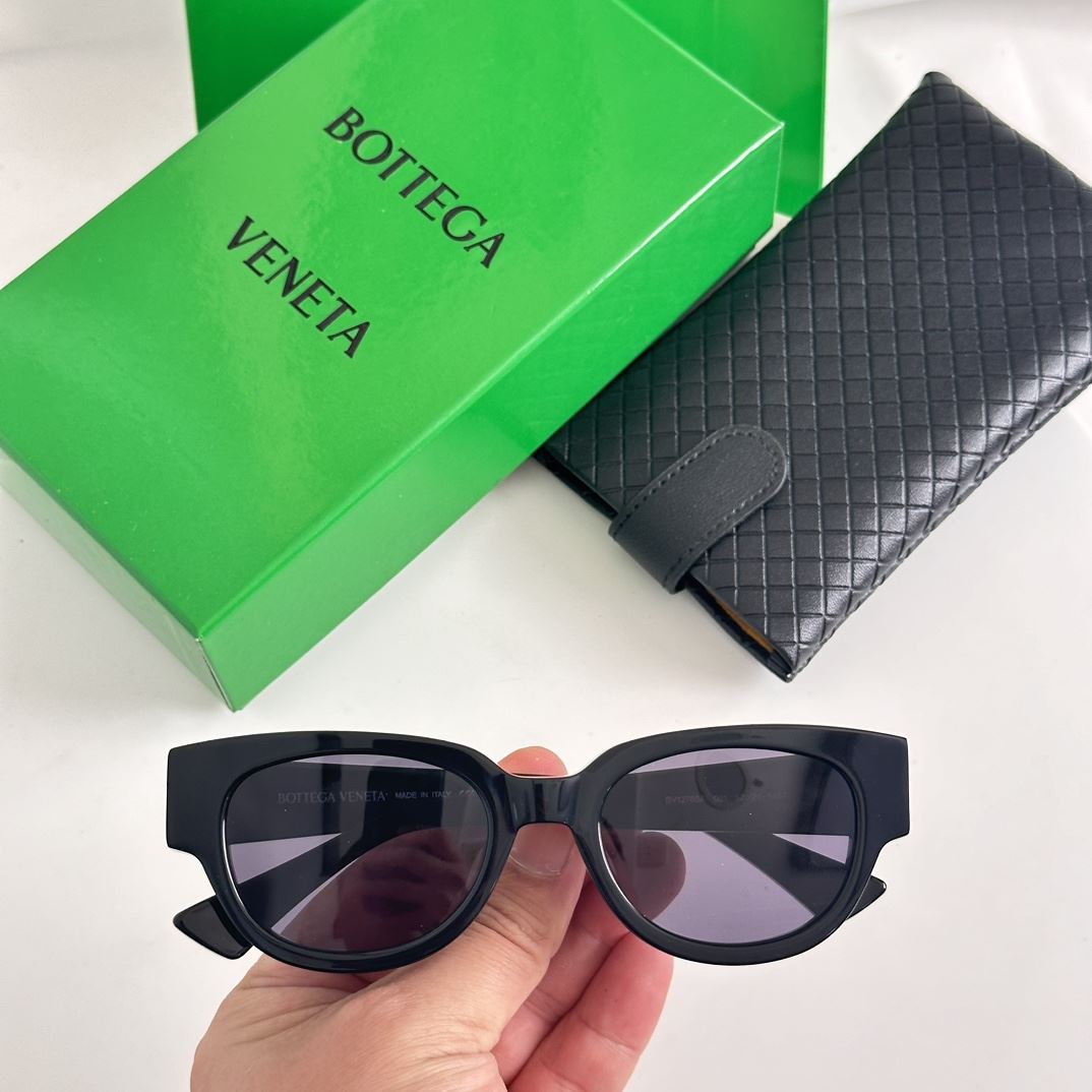 Bottega Veneta Sunglasses